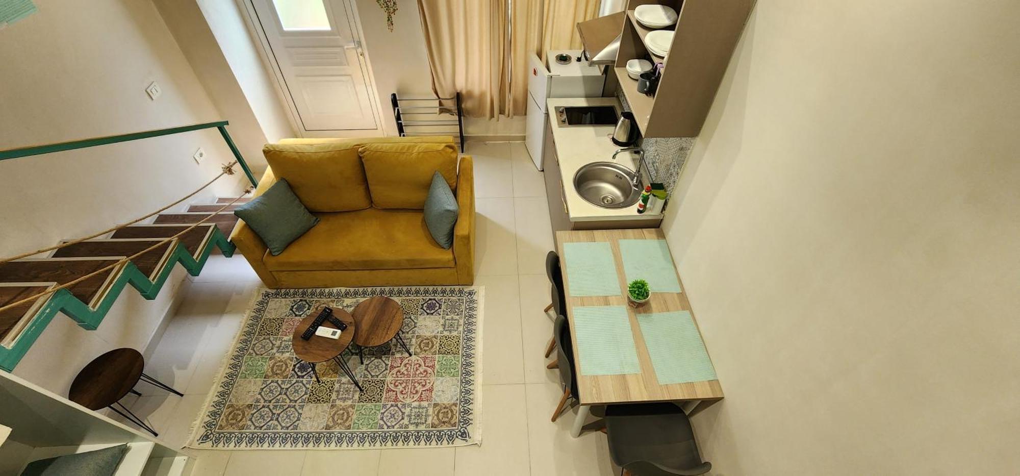 Апартаменти Sunny Loft Голем